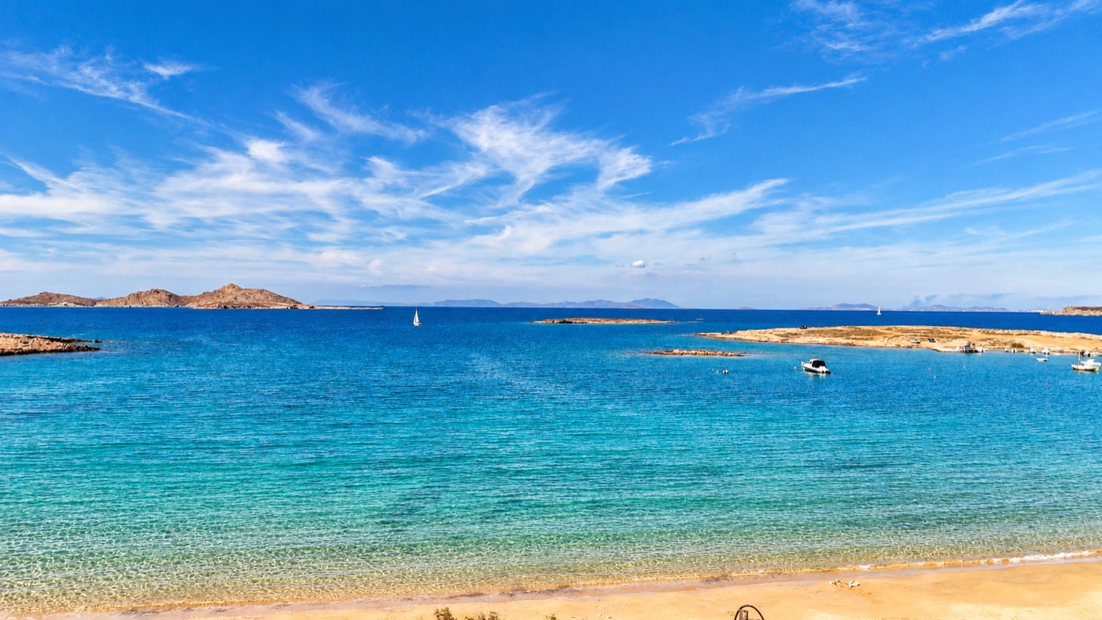 The clear turquoise water and islands seen from the May Lola terrace